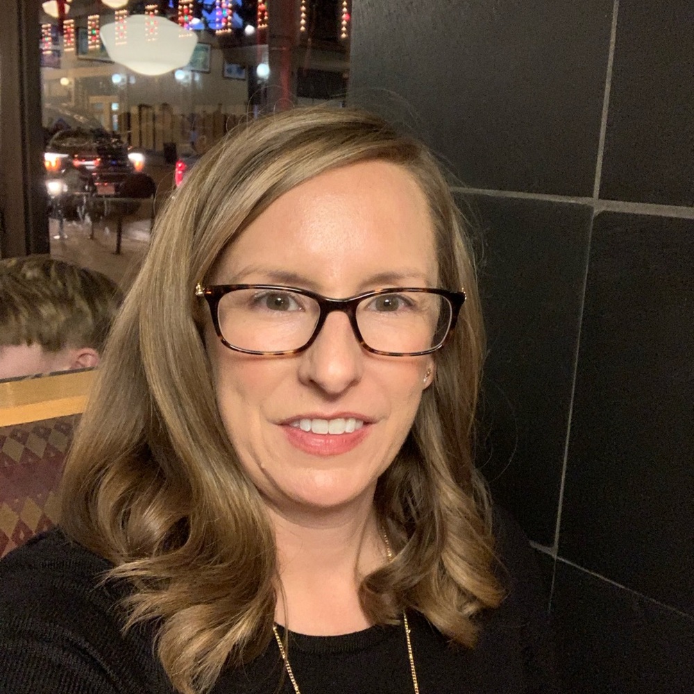 Meet your Posher, Lisa